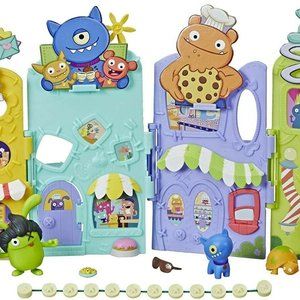UglyDolls Uglyville Unfolded Main Street‎ Playset
